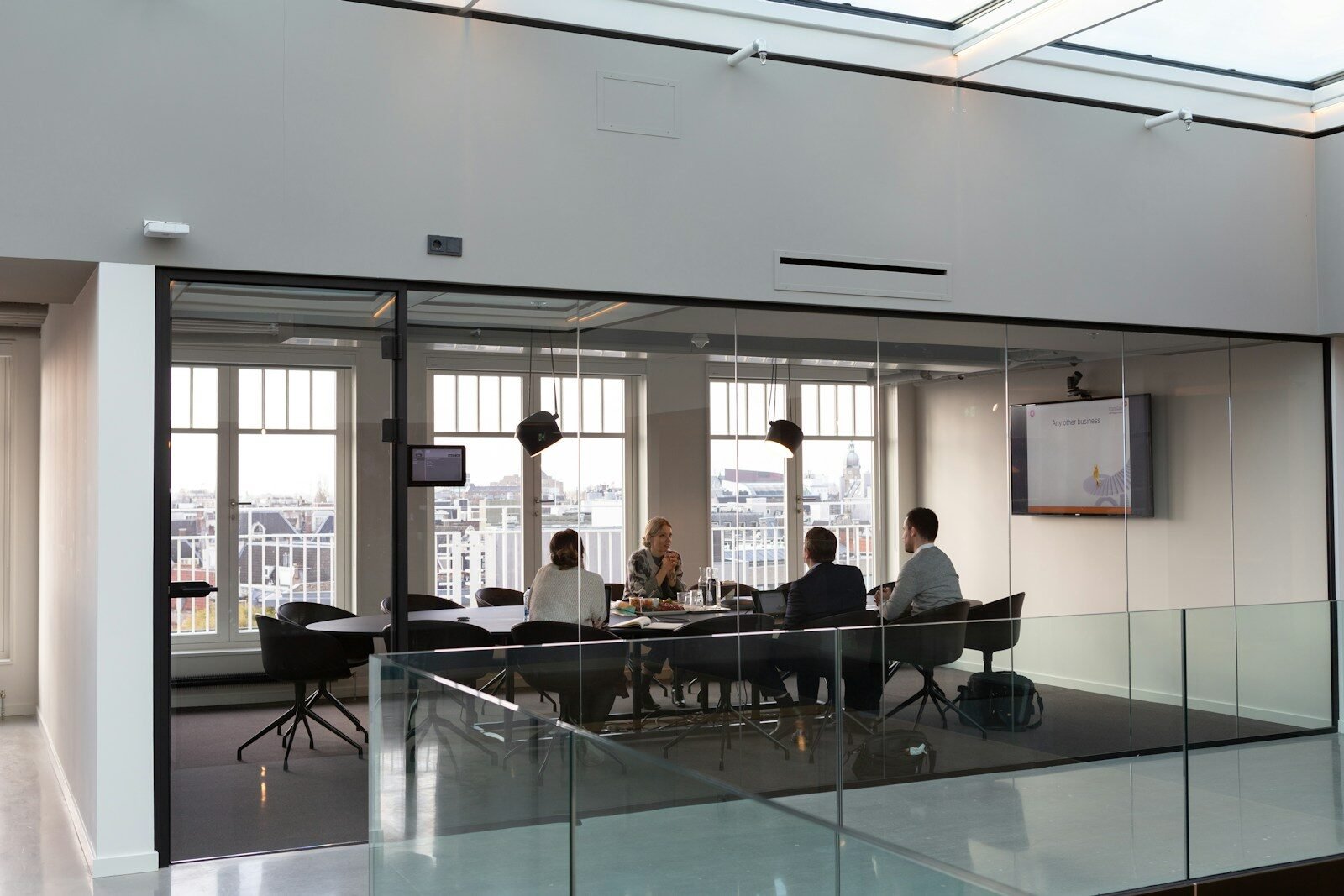 Comment agrandir un espace professionnel sans engager de lourds travaux ?